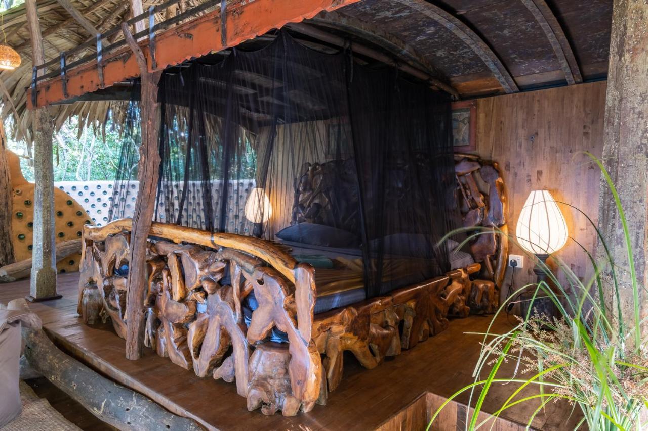 Banyan Camp Villa Hambegamuwa Buitenkant foto