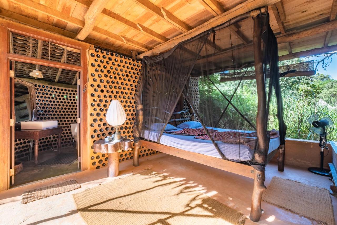 Banyan Camp Villa Hambegamuwa Buitenkant foto
